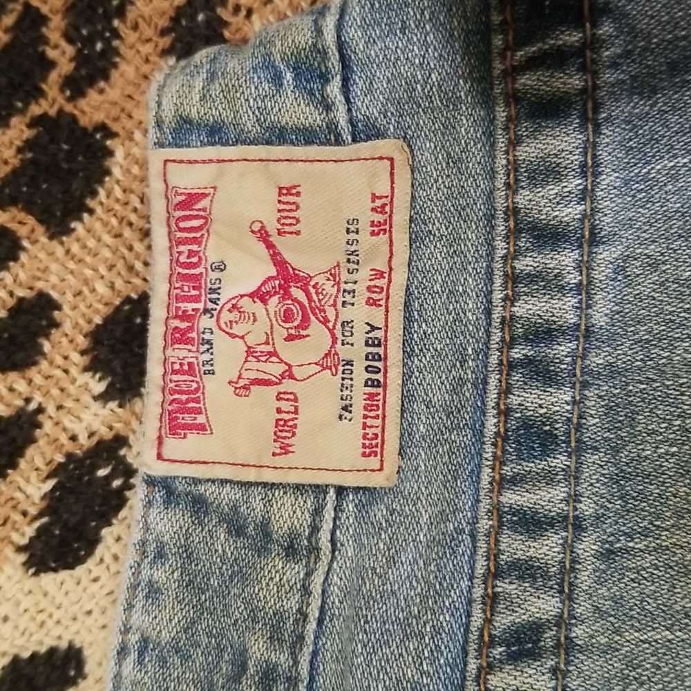 True Religion Distressed Shorts - Picture 3 of 9